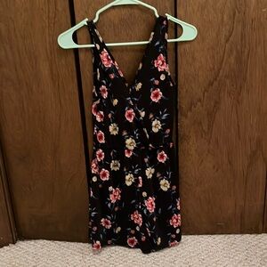 Size extra small, flower print